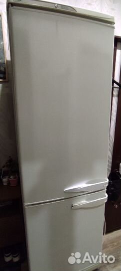 Двухкамерный холодильник stinol