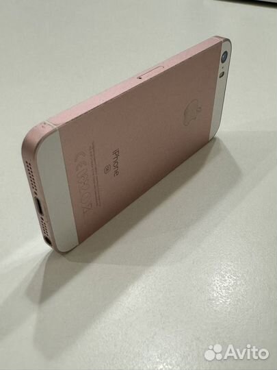 iPhone SE, 32 ГБ