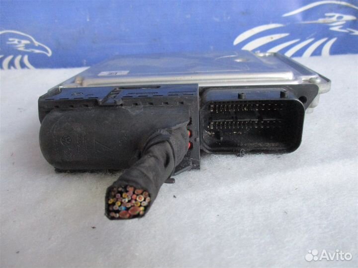 Блок управления двс Volkswagen Golf 6 5K1