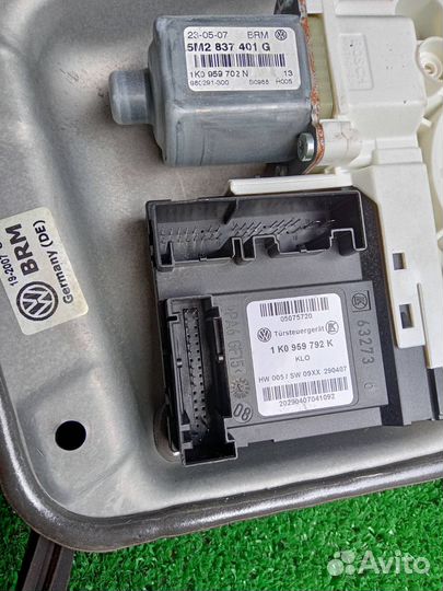 Стеклоподъемный механизм передний левый Volkswagen