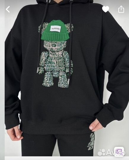 Костюм женский спортивный