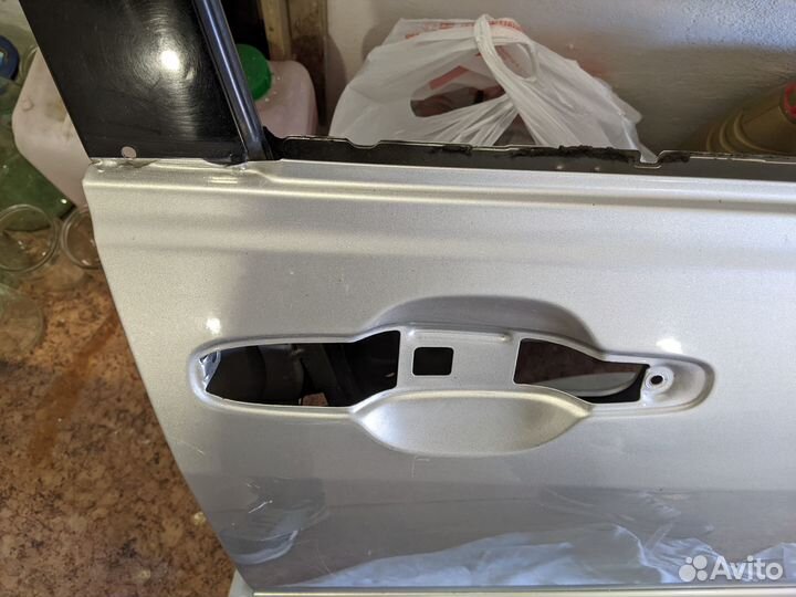 Передняя правая дверь Toyota Altezza