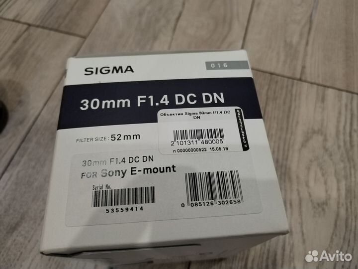 Объектив Sigma 30 mm 1 4