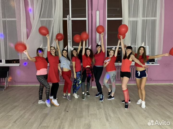 Танцевальный фитнес для взрослых (Zumba)