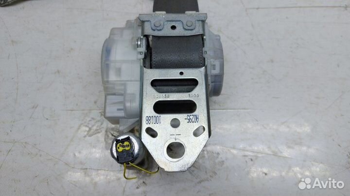 Ремень безопасности передний левый Toyota Corolla