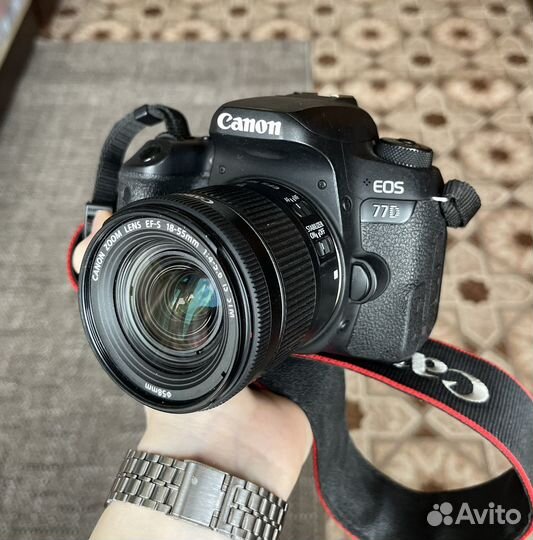 Фотоаппарат Canon eos 77d