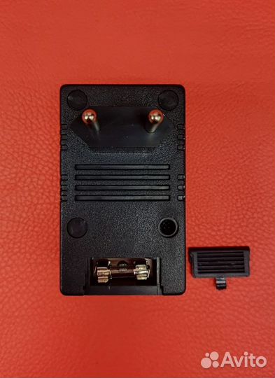 Понижающий Трансформатор с 220 на 110 V Elika