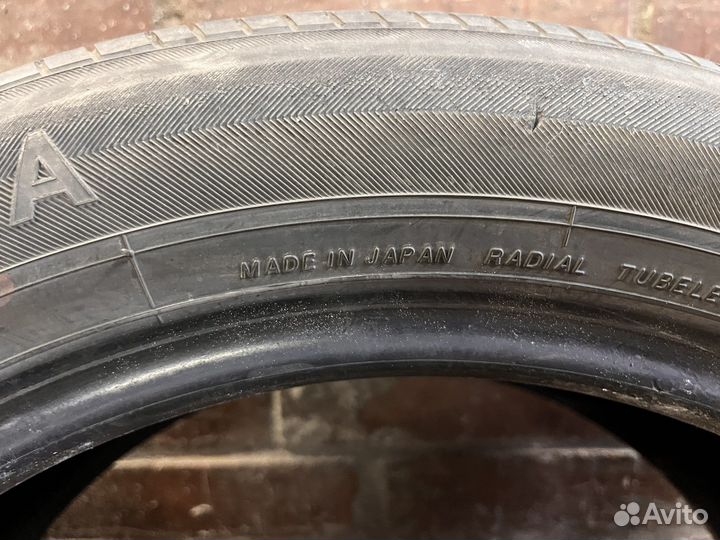 Yokohama dB Decibel E70 215/55 R17 93V