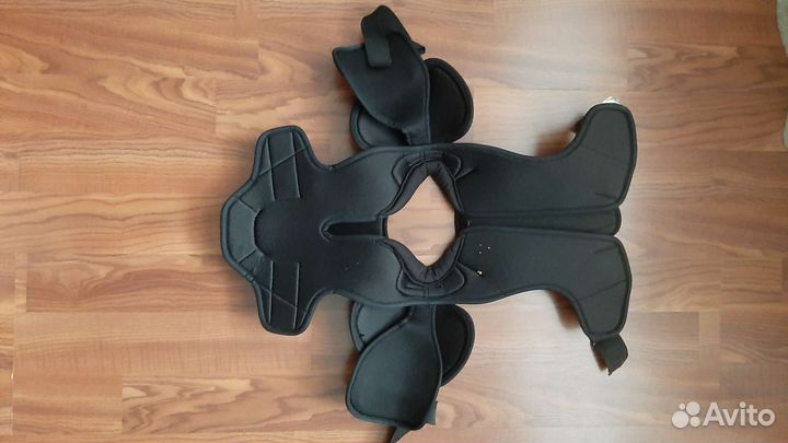 Нагрудник хоккейный на ребёнка 11 -14 лет