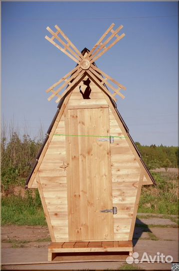 Уличный туалет деревянный HAT119