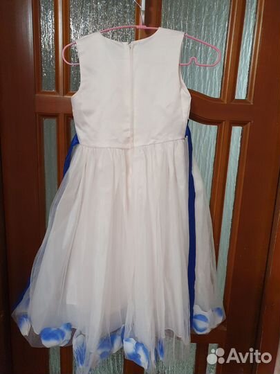 Нарядные платья для девочки