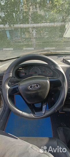 Руль LADA Vesta с синей строчкой