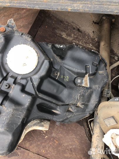 Lexus rx 350 бак топливный