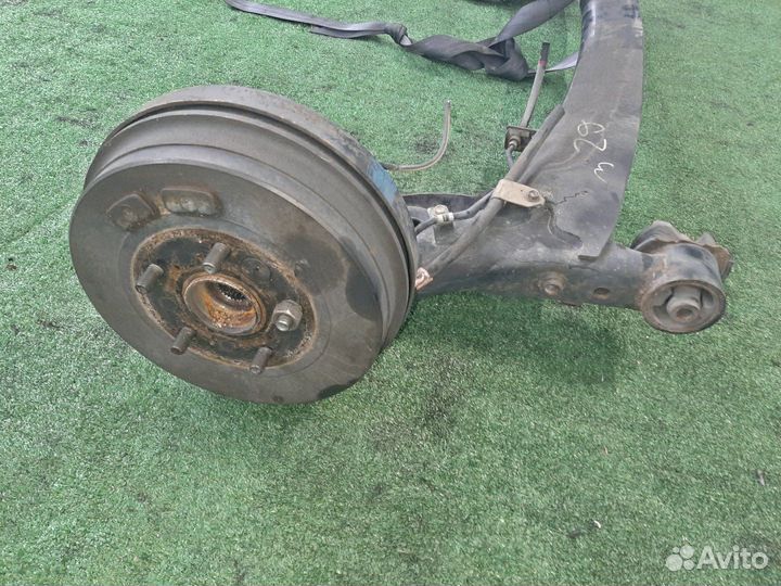 Балка toyota noah AZR65 1AZ-FSE