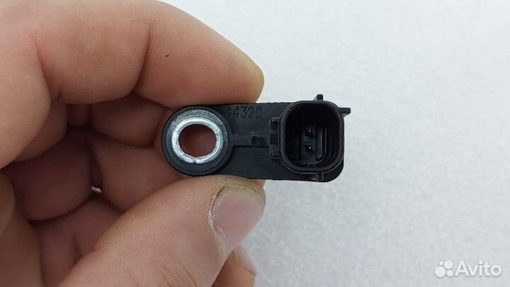 Датчик ABS задний правый Toyota Rav4 XA50 A25afxs