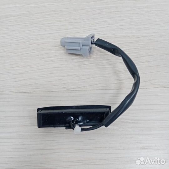 Кнопка багажника Nissan Qashqai J10 06-13