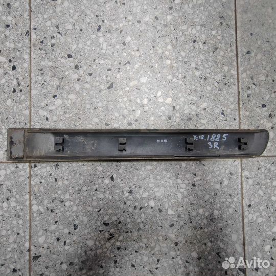 Накладка двери (Молдинг) Nissan X-Trail T30 828708H300
