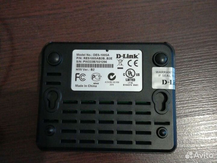 Коммутатор D-link DES-1005A