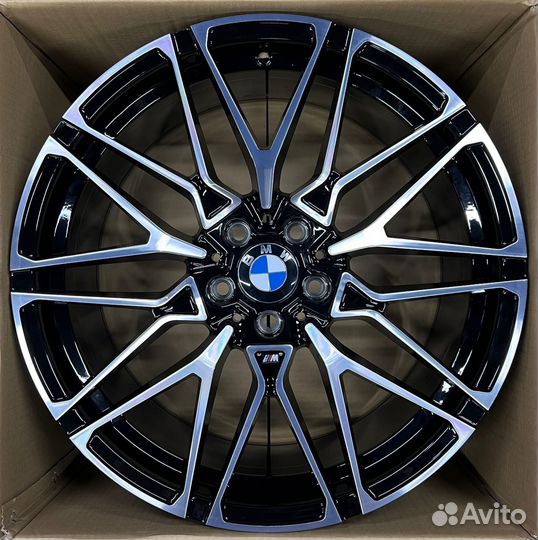 Кованые диски на BMW X7, X5 M, X6 M R22