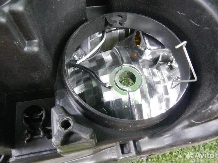 Фара правая Land Rover Discovery IV