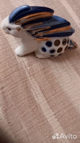 Фарфоровые статуэтки Дикобраз карандашница 1060 г