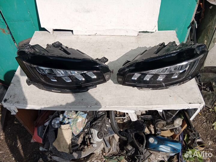 Фара передняя правая Geely Tugella FY11