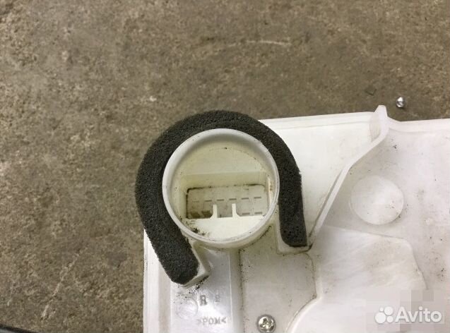 Замок передний правый Ситроен С4 Аиркросс с 2012г