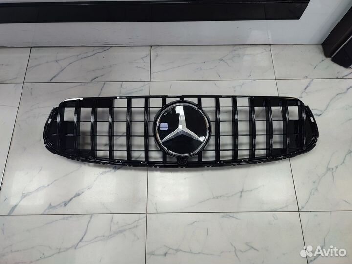 Решетки радиатора Mercedes-Benz GT-Style