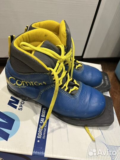 Ботинки лыжные