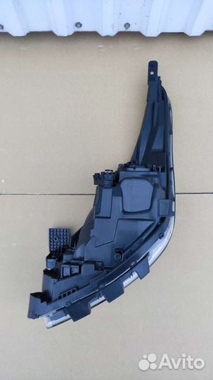 Фара правая Киа Рио 4 2017-2020 год