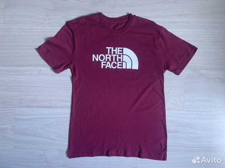 Футболка The North Face