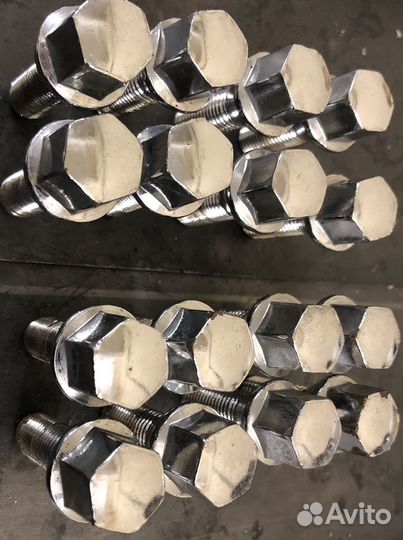 Колесные болты М12х1,5х28