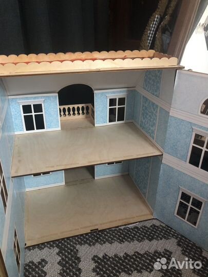 Домик кукольный