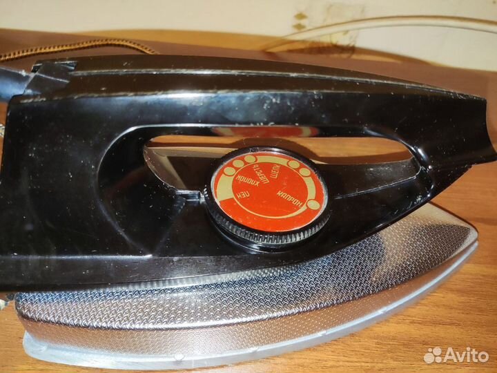 Электроутюг с терморегулятором СССР