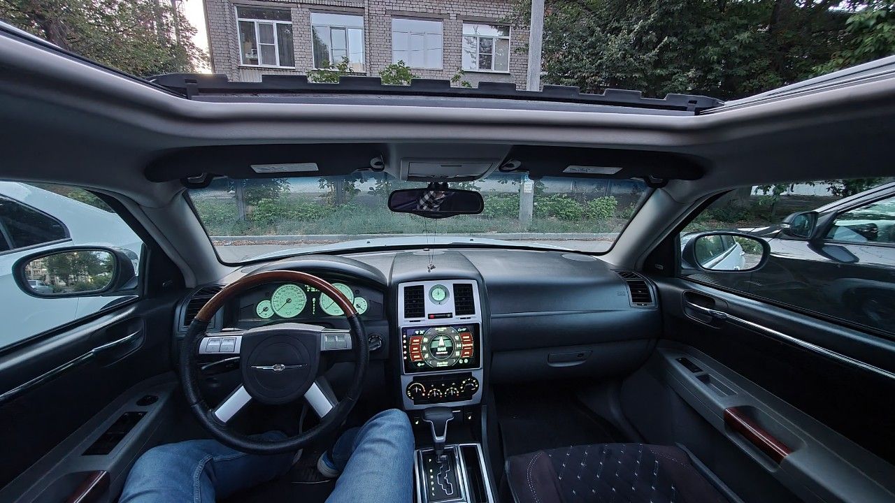 Chrysler 300C: фото владельца