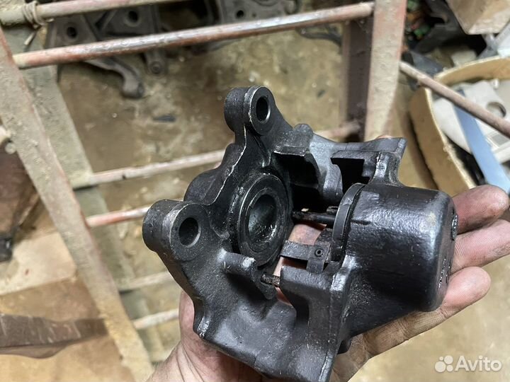 Задние суппорта Opel Omega b