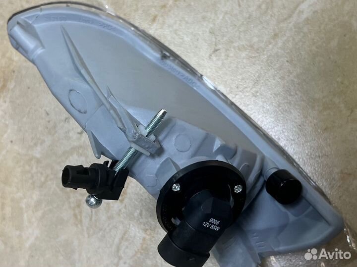 Противотуманные фары Toyota Harrier 30/ Lexus Rx