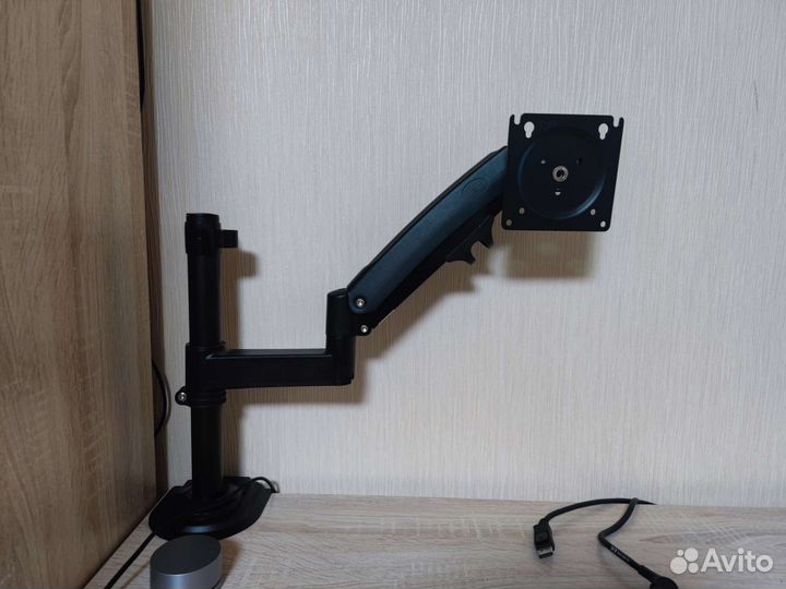 Кронштейн для монитора 17