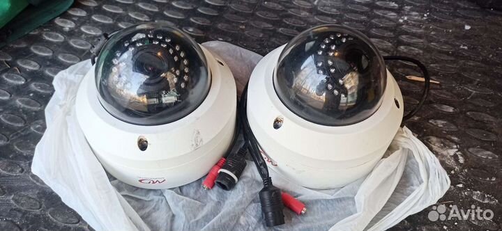 Камера видеонаблюдения купольная