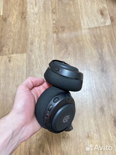 Игровые наушники Steelseries arctis nova 3