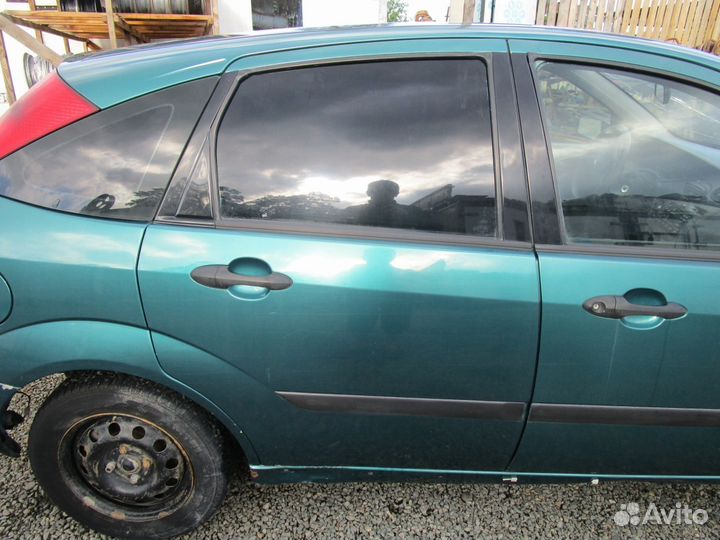 Дверь задняя правая Ford Focus 1 хэтчбэк