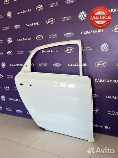 Дверь задняя Volkswagen Polo правая / белый