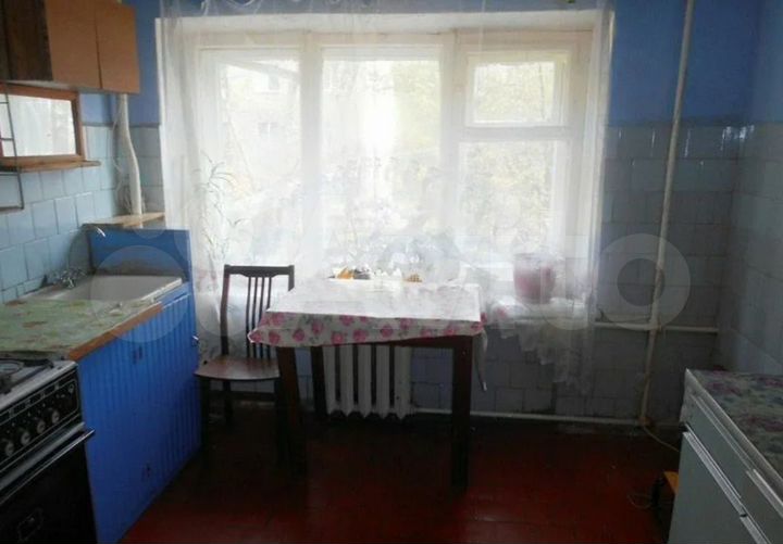 Комната 12 м² в 5-к., 2/4 эт.