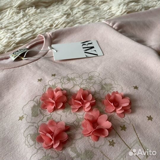 Нарядный костюм Zara для девочки новый 110,116