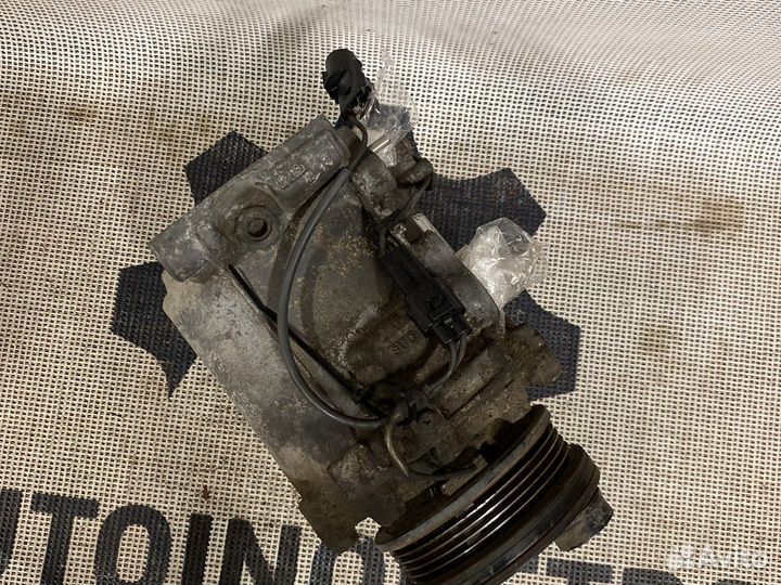 Компрессор кондиционера Mitsubishi MN185570