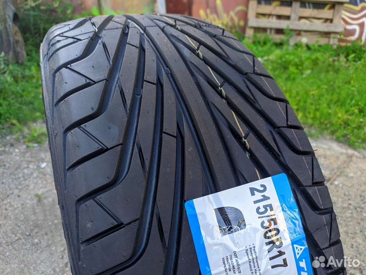 Triangle TR968 215/50 R17 95V