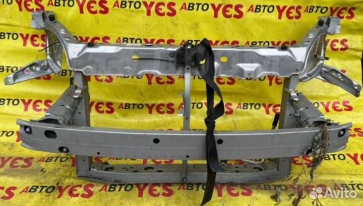 Рамка/телевизор/радиатора toyota IST NCP 60