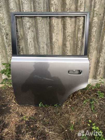 Тойота бб дверь