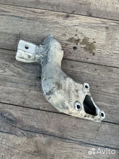 Крепление двигателя Citroen Berlingo компактвэн