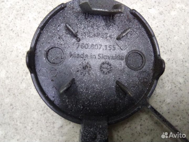 Заглушка буксировочного крюка VW Touareg 2018